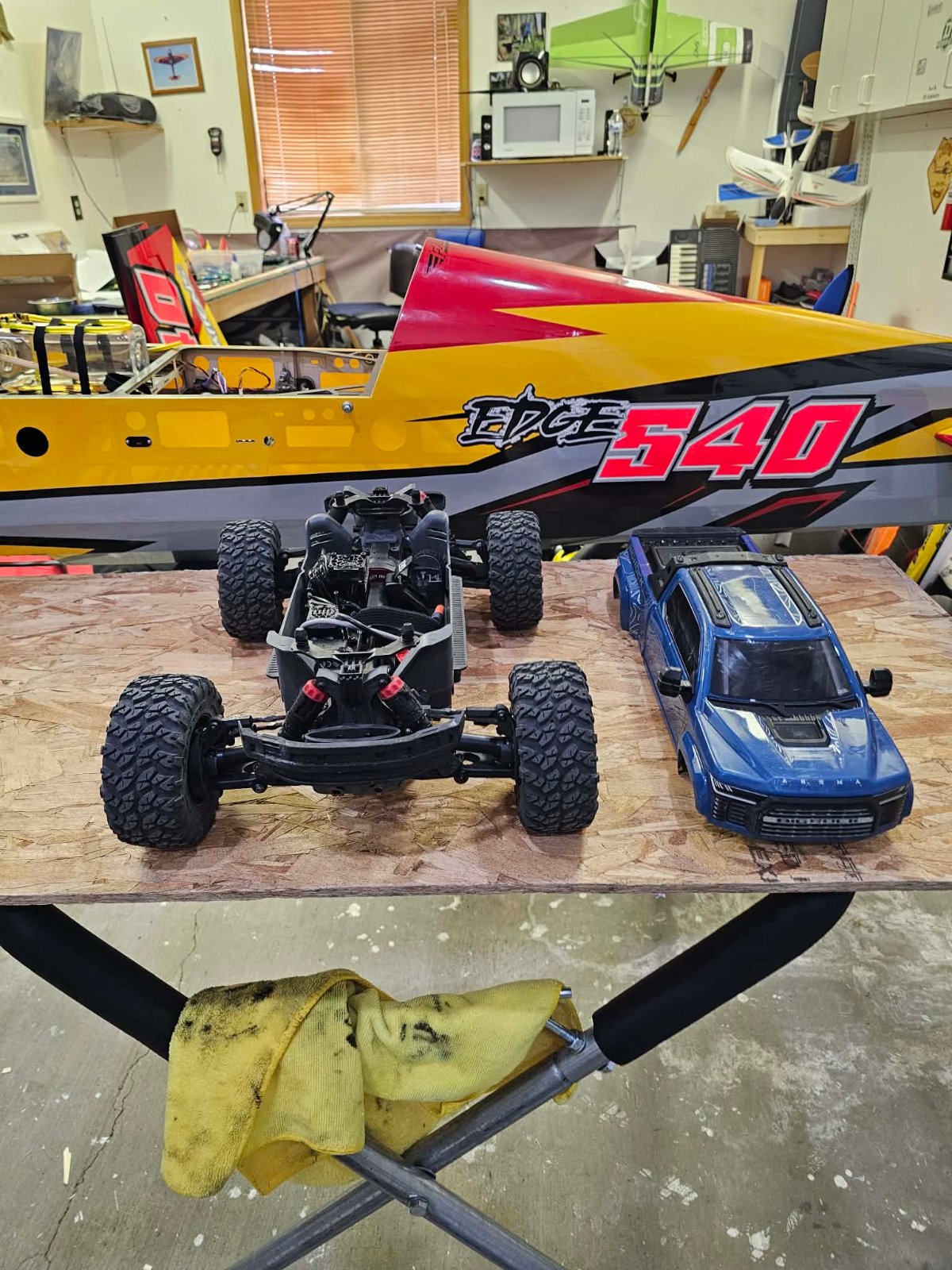 2x1/10 Arma rock trucks photo 3