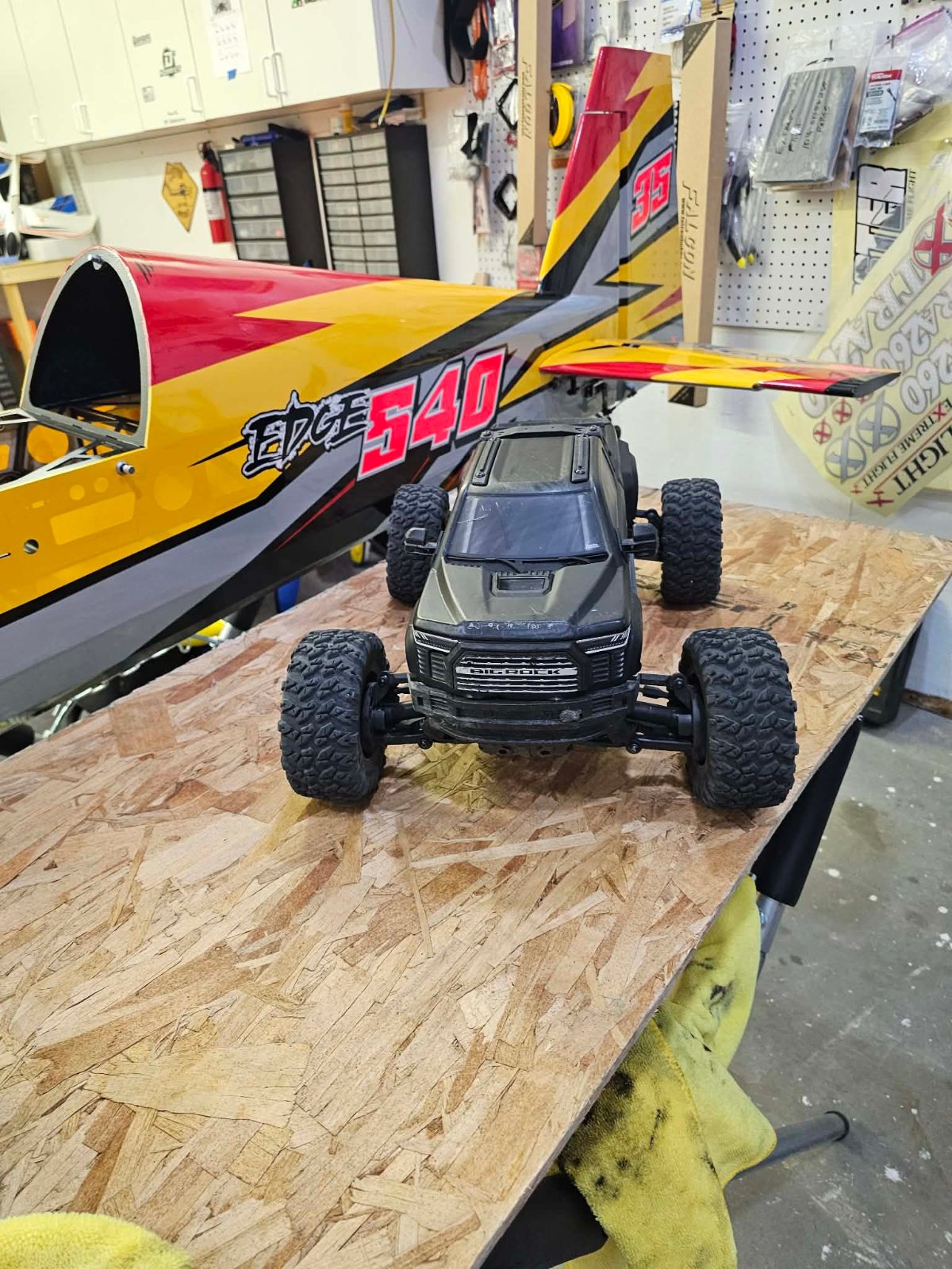 2x1/10 Arma rock trucks photo 4