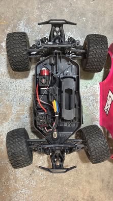 RC Truck Losi Tenacity MT AWD W/controller photo 7