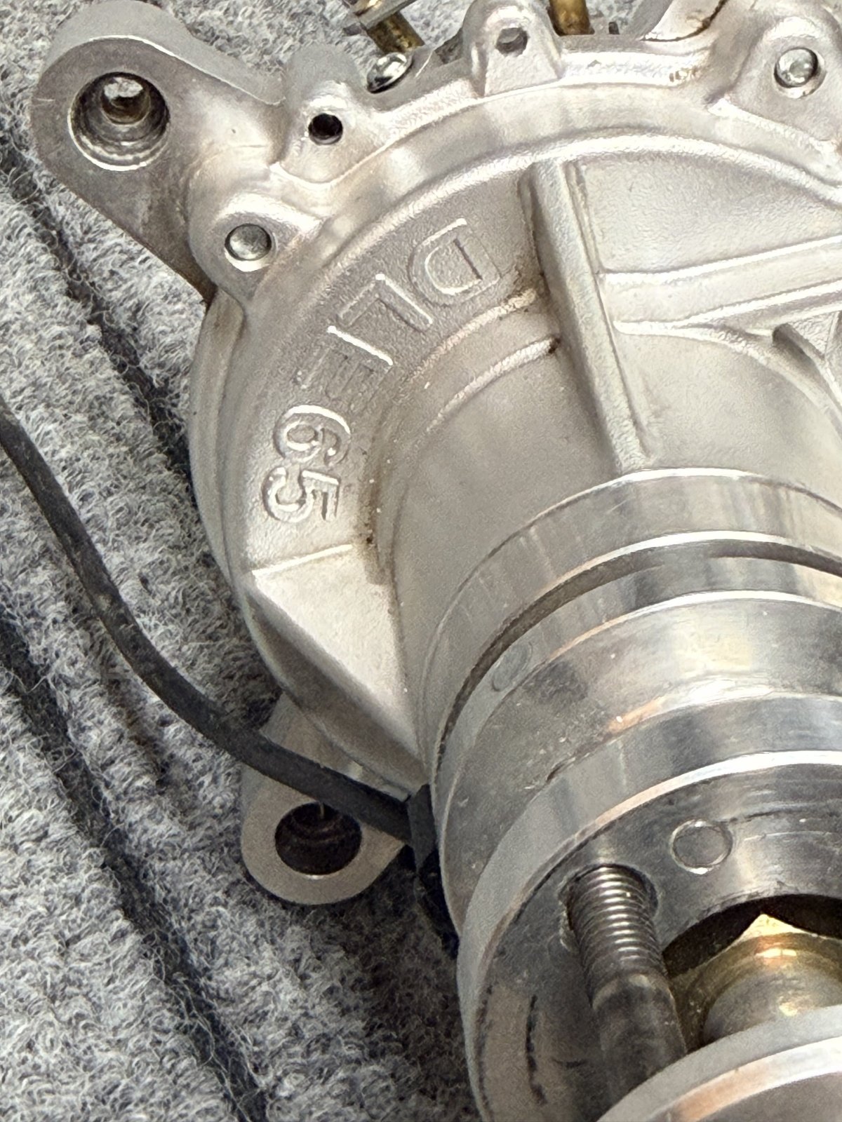 Like new DLE 65cc with NEW Pitts Muffler photo 2