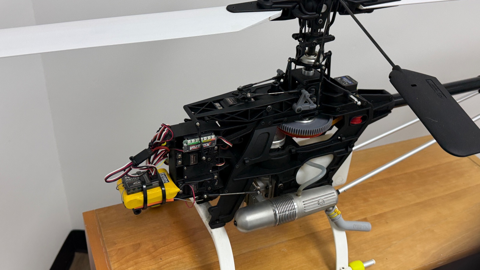 Raptor 30 v2 photo 5