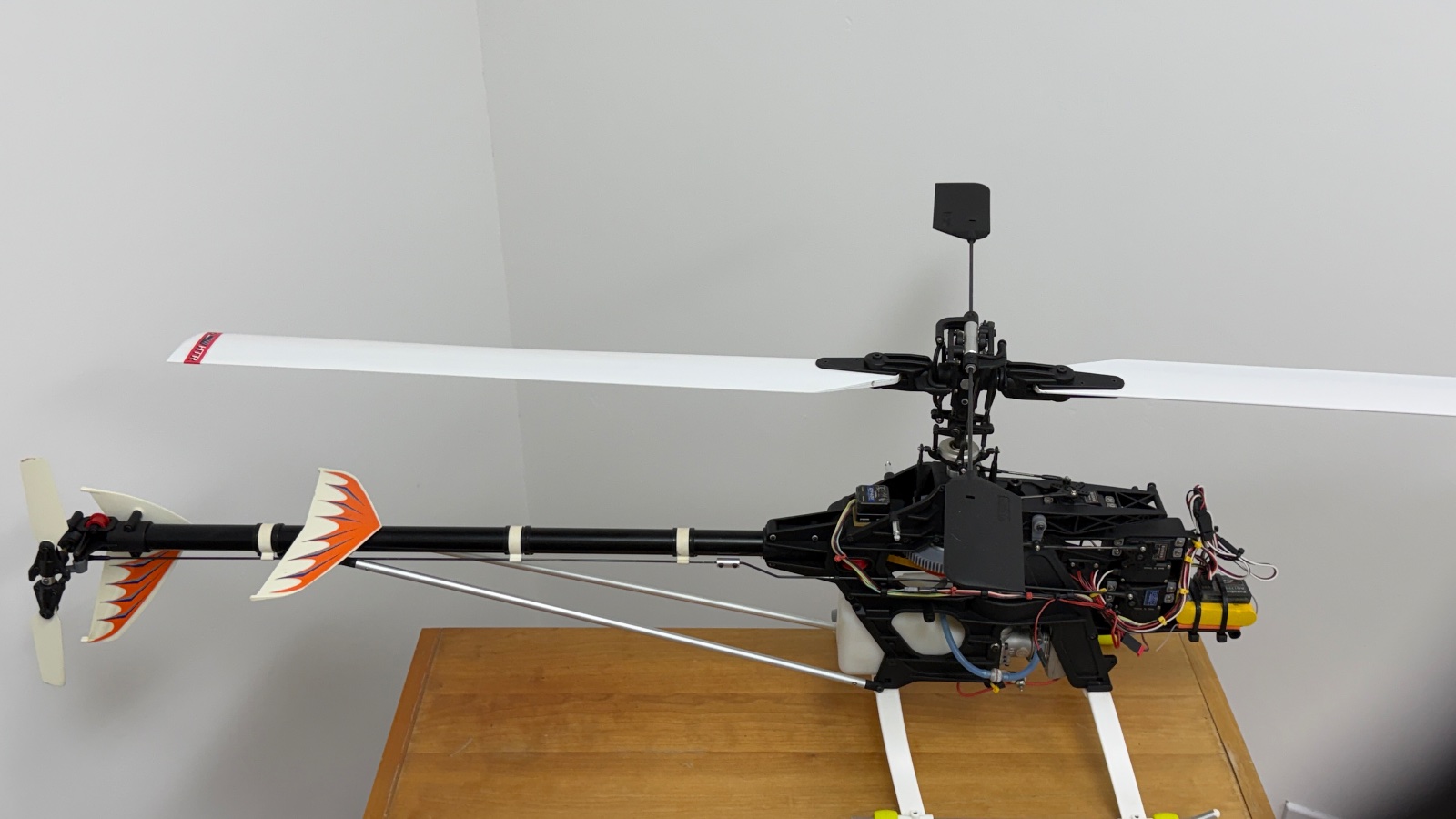 Raptor 30 v2 photo 10