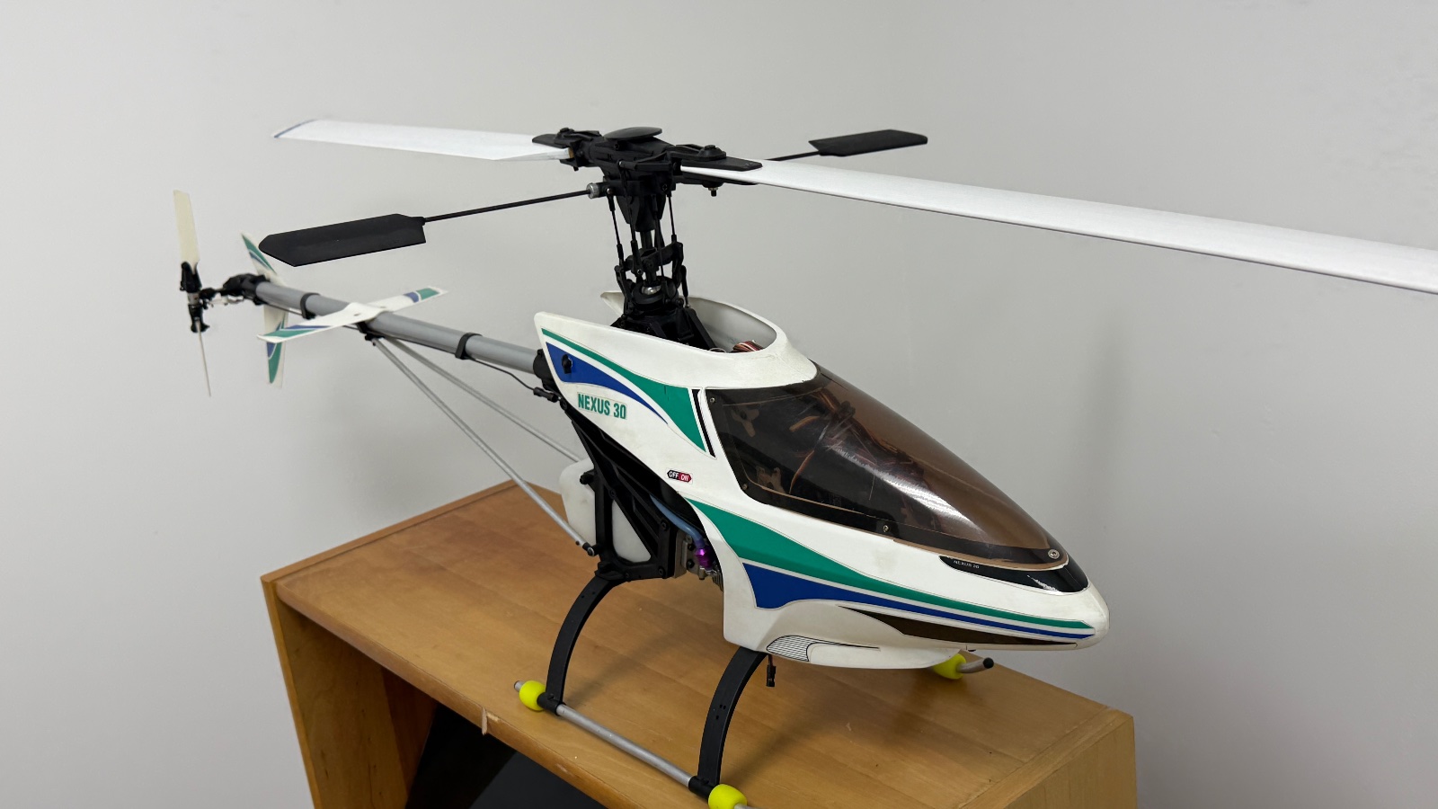 Kyosho Nexus 30 photo 4