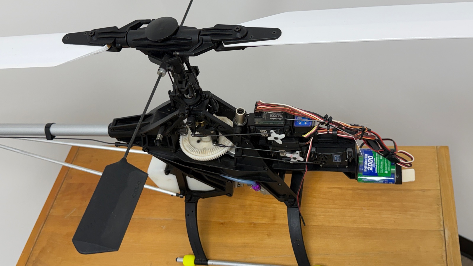 Kyosho Nexus 30 photo 9