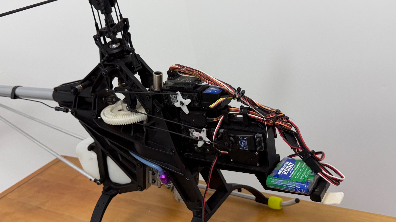 Kyosho Nexus 30 photo 10