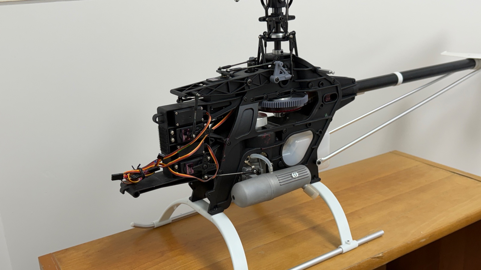 Raptor 30 photo 4