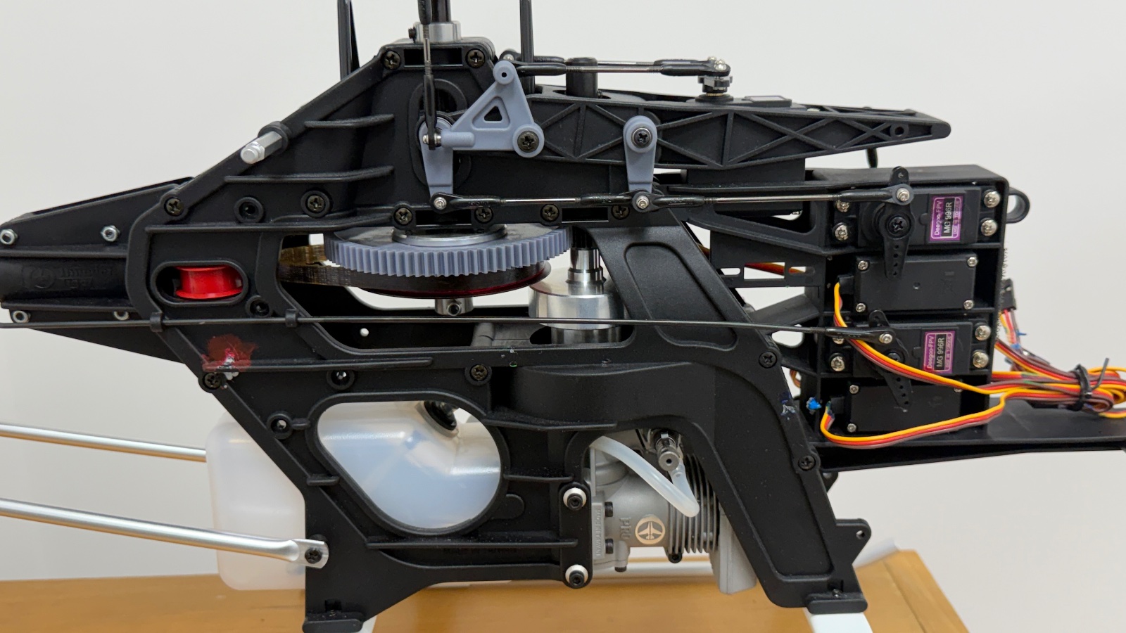 Raptor 30 photo 6