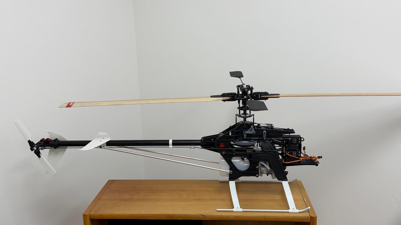 Raptor 30 photo 11